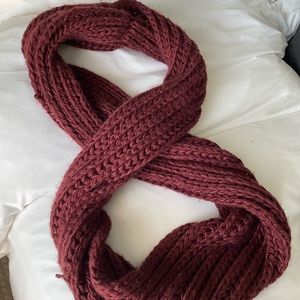 LA Hearts Infinity Scarf